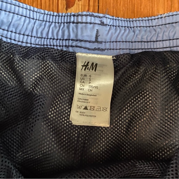 Men’s H&M Swimsuit - Size Small - Picture 2 of 3